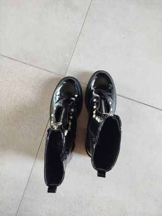 Anfibi neri lucidi donna 39