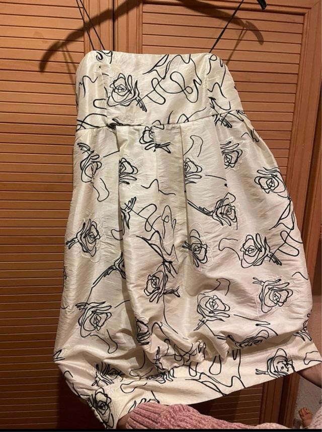 Vestido de Festa Bege - Estilo Globo