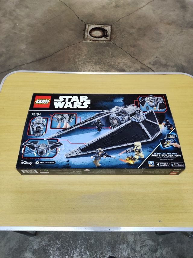 LEGO Star Wars TIE Striker 