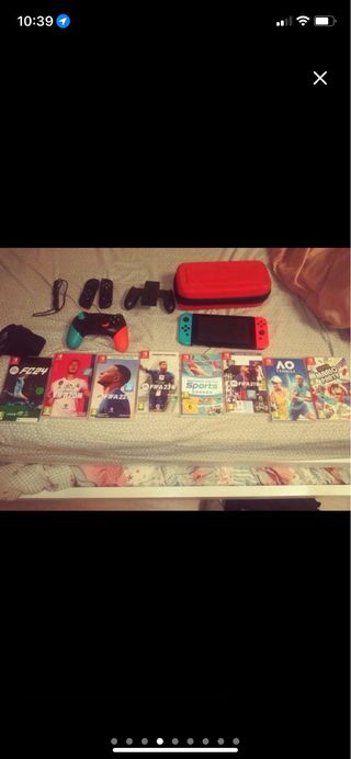 Nintendo Switch - Roja y Azul