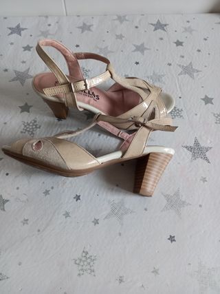 Sandalias Pitillos beige mujer