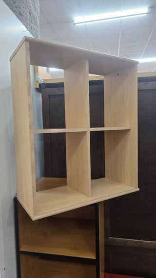 ESTANTERÍA CUADRADA