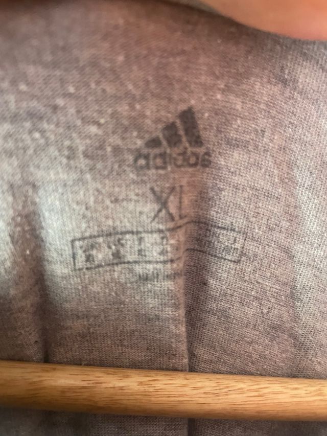 Camiseta Adidas cinza XL