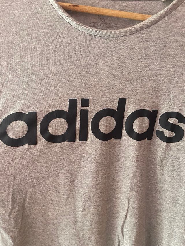 Camiseta Adidas cinza XL
