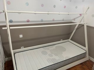 Cama tipi infantil blanca
