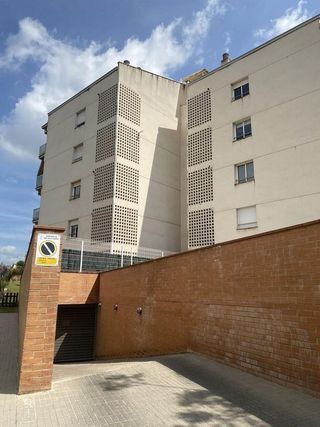 Garaje en venta en Les Grases - La Salut en Sant Feliu de Llobregat