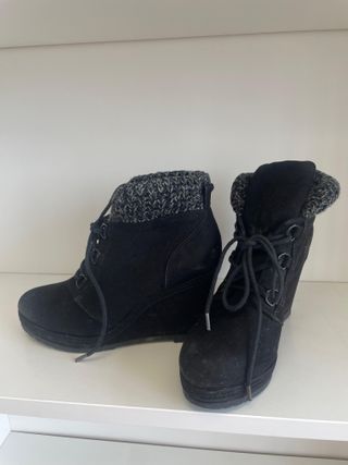 Botines Bershka negros -talla 37