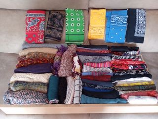 Lote Pañuelos y bufandas multicolor