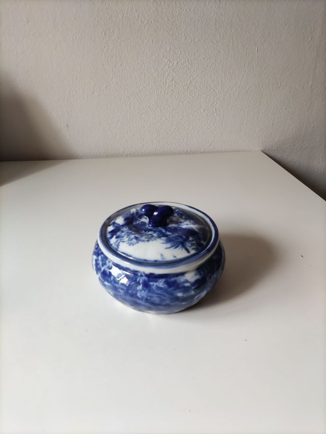 Cuenco cerámico azul y blanco