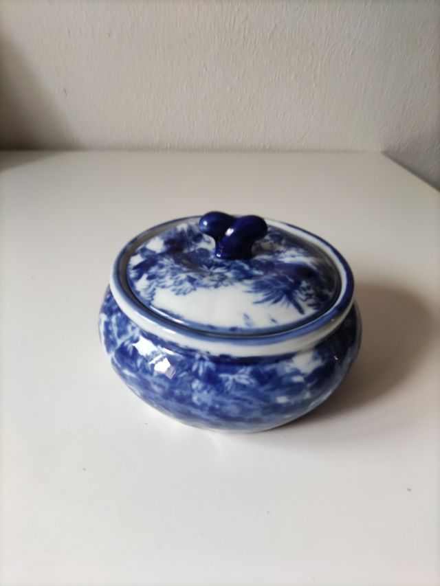 Cuenco cerámico azul y blanco