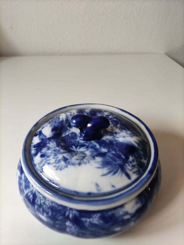 Cuenco cerámico azul y blanco