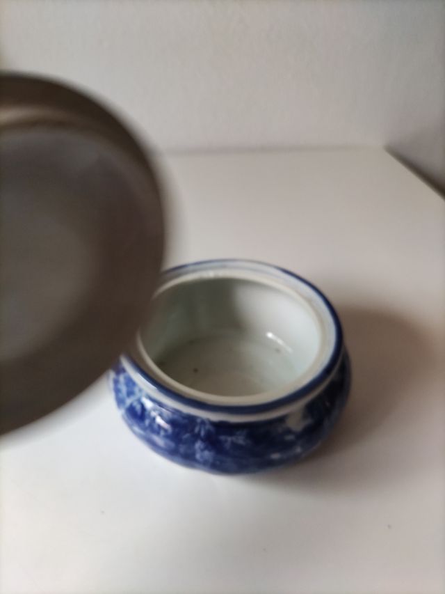 Cuenco cerámico azul y blanco