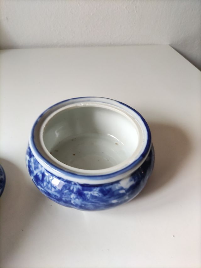 Cuenco cerámico azul y blanco