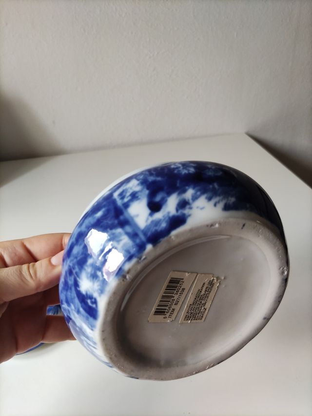 Cuenco cerámico azul y blanco
