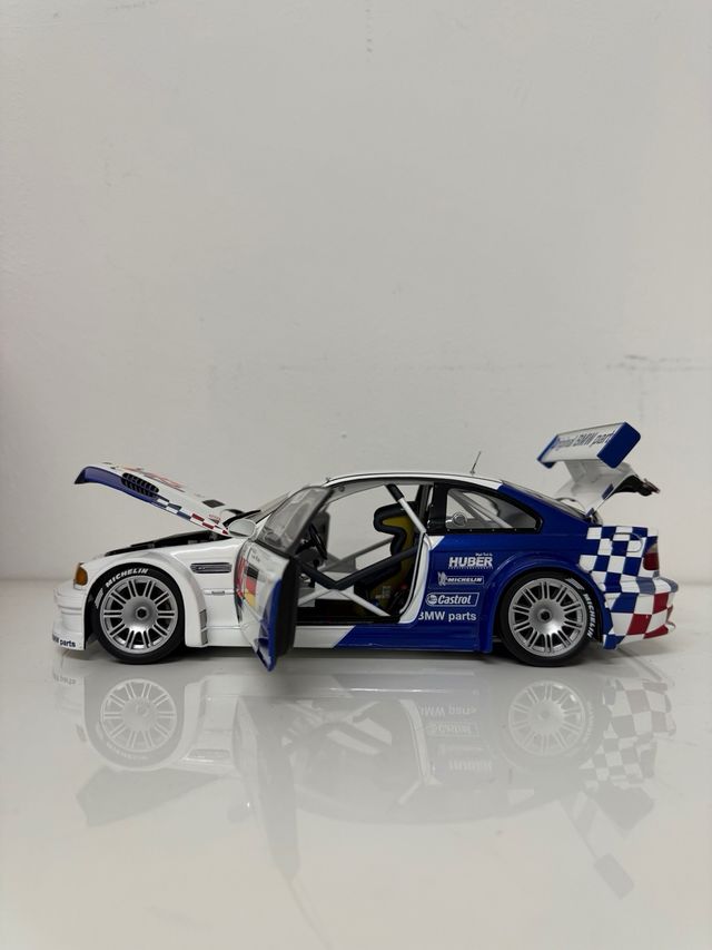 BMW M3 GTR 1:18