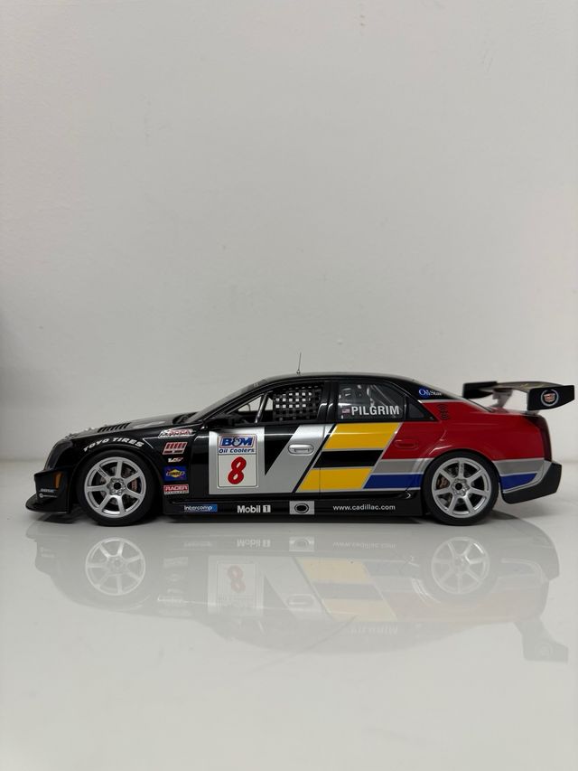 Cadillac CTS-V 1:18 Autoart 