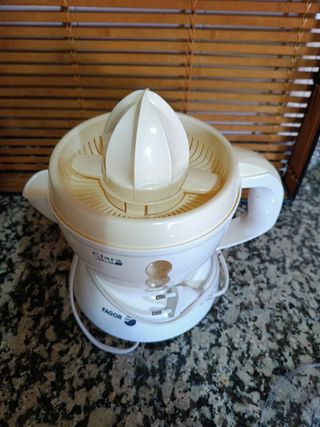 Exprimidor cítricos Fagor Clara