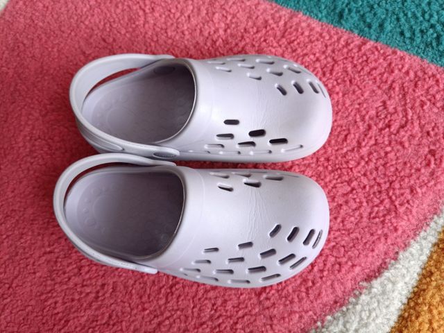 Zuecos niño niña chanclas playa piscina talla 29