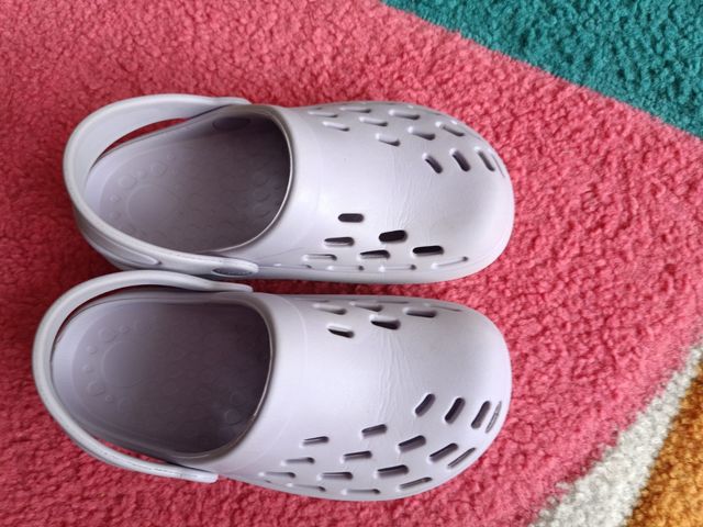 Zuecos niño niña chanclas playa piscina talla 29