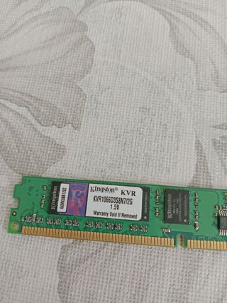 Memorias RAM Kingmax y Kingston