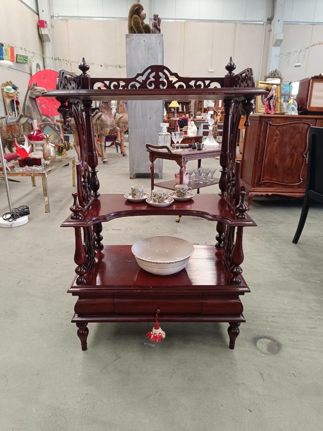 Mueble estantería victoriana