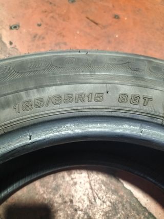Neumáticos 185/65 R15 usados