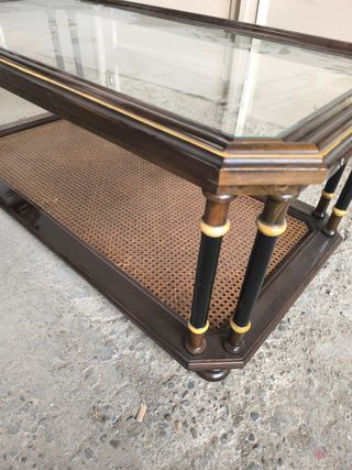 Mesa centro vintage cristal y mimbre