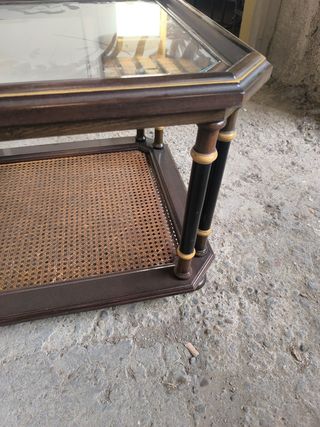 Mesa centro vintage cristal y mimbre
