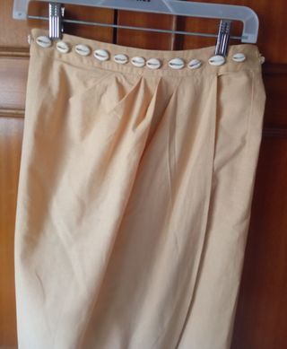 Falda midi beige Zara