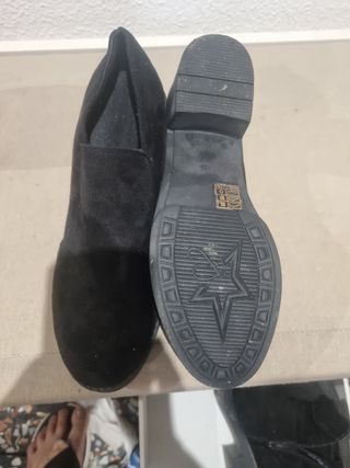 Botines negros tacón bajo - nº 39-40