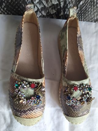 Alpargatas mujer estampadas serpiente