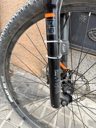 Bicicleta de montaña 29’
Scott aspect 910