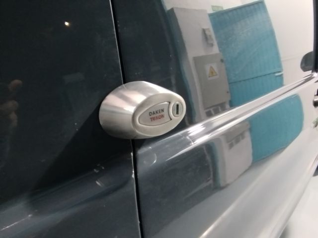 Mercedes-Benz Vito 111 Furgon largo