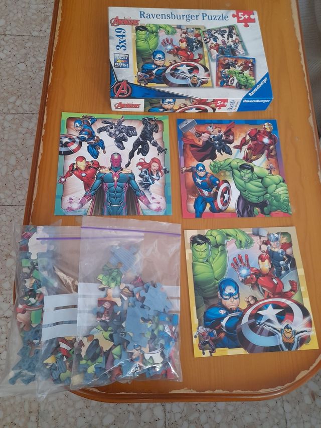 Puzzle Power Rangers 45 piezas. Y dos puzzle más
