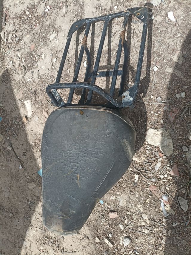 Porta equipaje y asiento Derbi Variant courier