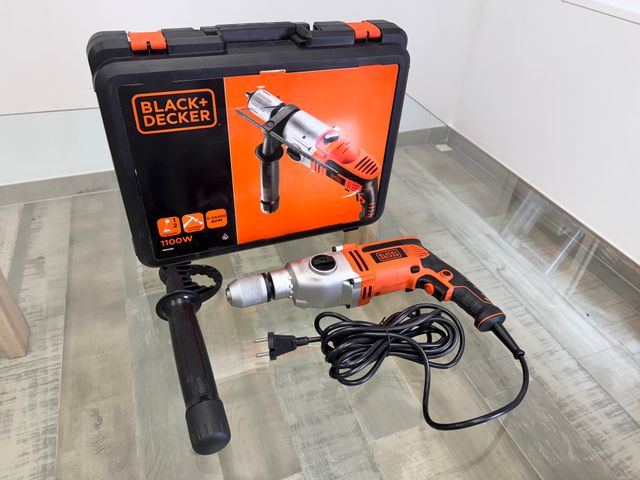 BLACK & DECKER Taladro percutor 1100W KR1102K-QS