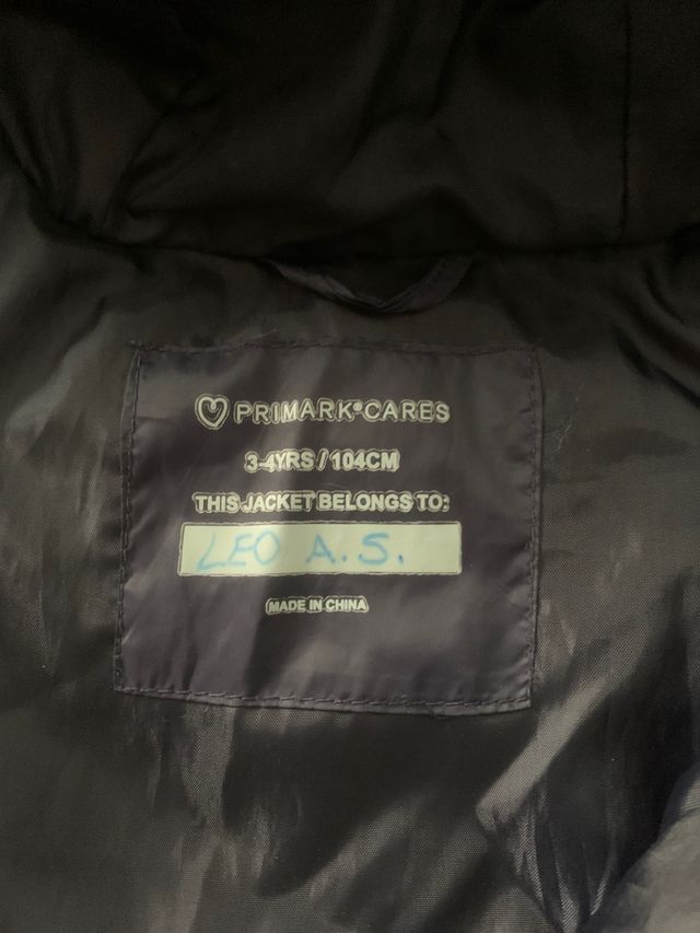 Abrigo niño Primark 3-4 años