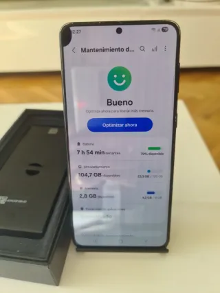 12 cellulari, 8 Samsung, 2 Oppo, 1 Redmi