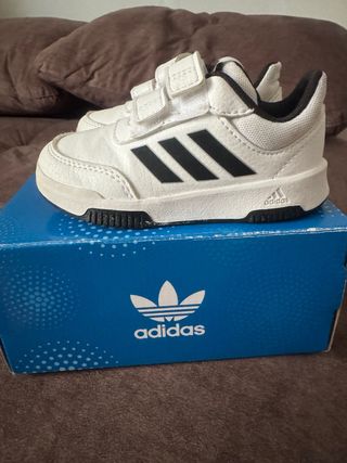 Zapatillas Adidas Bebé - Blancas