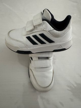Zapatillas Adidas Bebé - Blancas