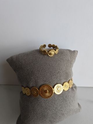 Conjunto de Pulsera y anillo dorados acero y nuevo