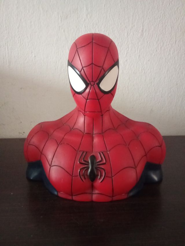 Busto HUCHA Spiderman PVC Marvel