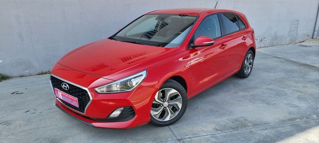 Hyundai i30 1.6CRDi 95CV KLASS 