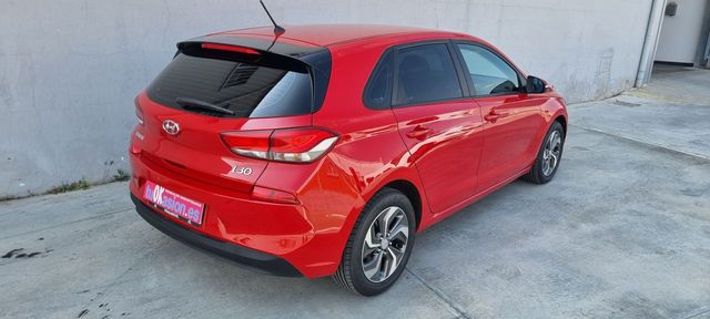 Hyundai i30 1.6CRDi 95CV KLASS 