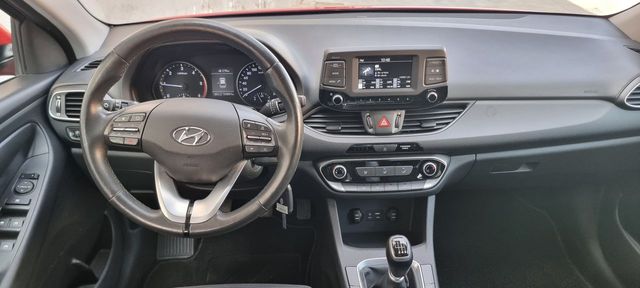 Hyundai i30 1.6CRDi 95CV KLASS 