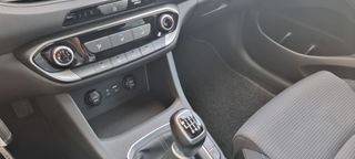 Hyundai i30 1.6CRDi 95CV KLASS 