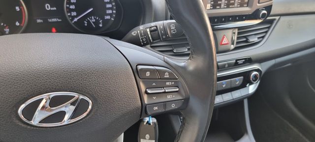 Hyundai i30 1.6CRDi 95CV KLASS 
