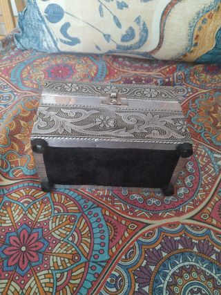 Joyero metal decorativo