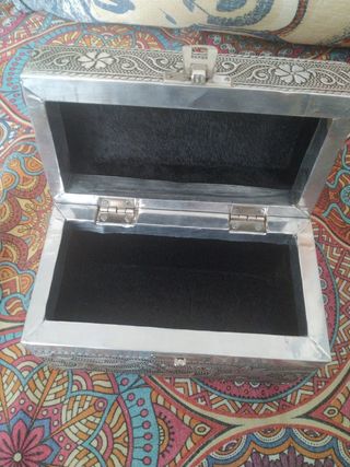 Joyero metal decorativo