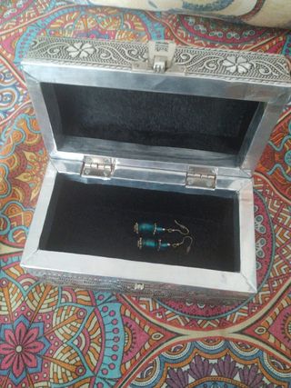 Joyero metal decorativo